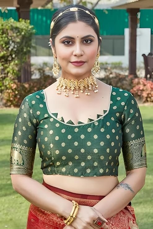 Yashika Women's Banarasi Kanjivaram Silk Woven Saree - Image 3