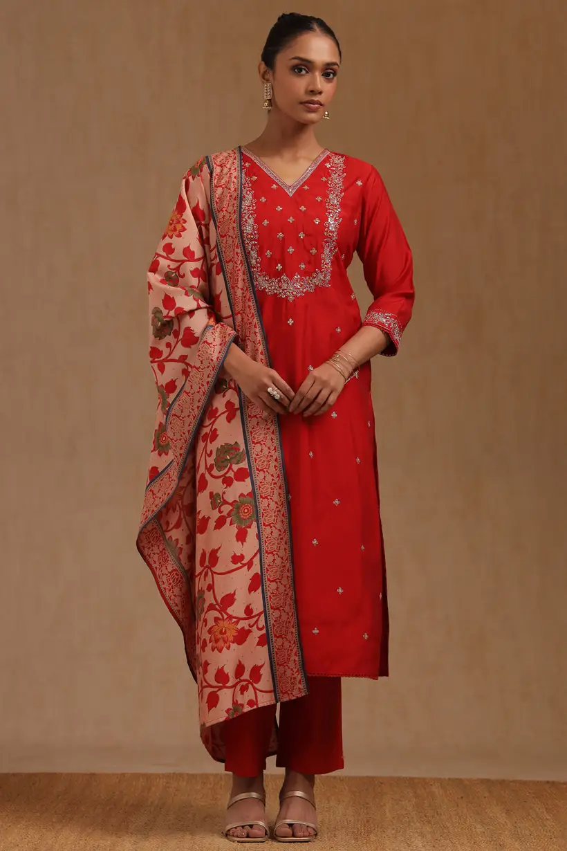 Red Muslin Embroidered Suit Set With Zari SHare icon